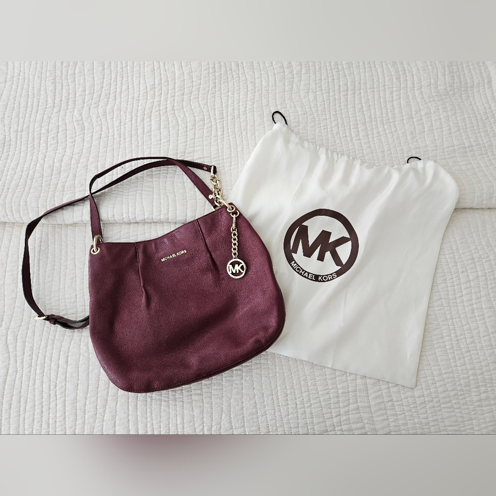 Michael Kors Burgundy Leather 2 Strap Size Handbag
